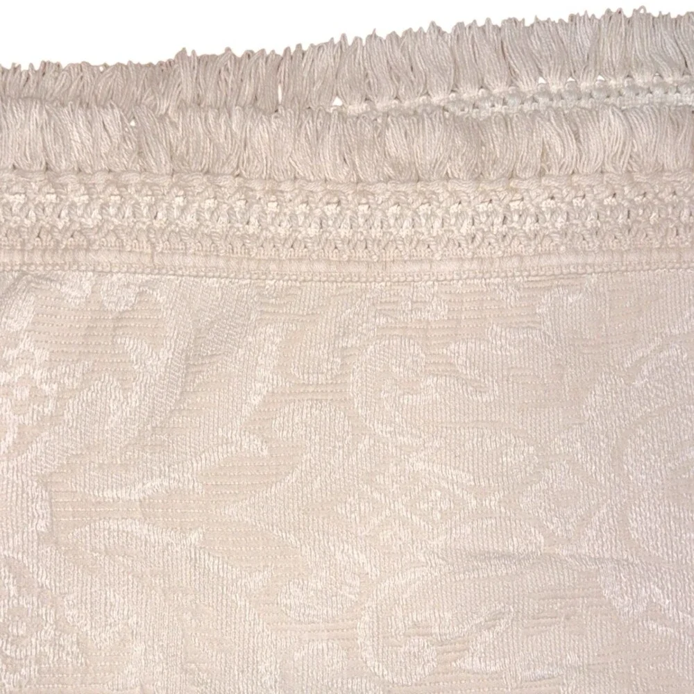 Vintage White Matelasse Bedspread Coverlet Floral Jacquard Knotted Fringe 60x92